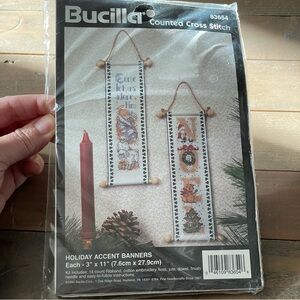 Bucilla Vintage 1996 Christmas Holiday Accent Banner Counted Cross Stitch #83654